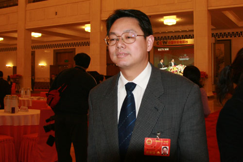 全國(guó)人大代表葉青 全國(guó)人大代表葉青