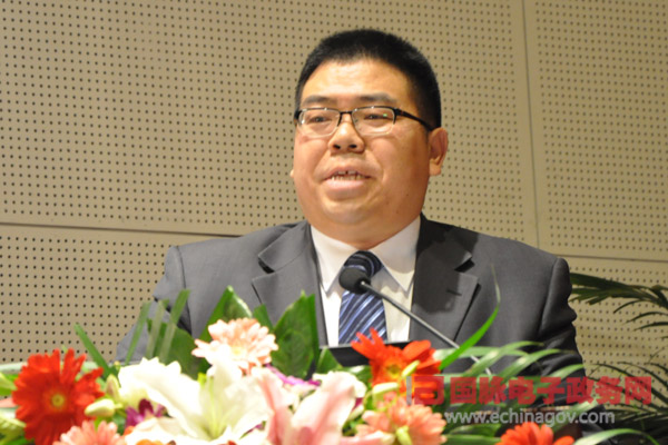 施水才:大數(shù)據(jù)時代的智慧政府門戶