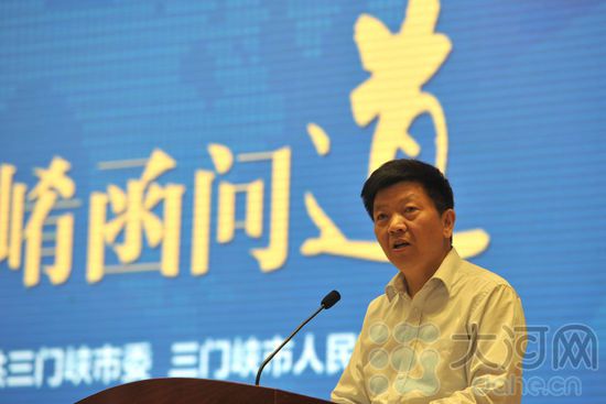 地方黨委政府如何適應(yīng)新媒體發(fā)展