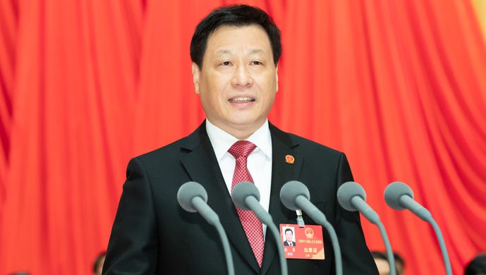  上海市第十五屆人民代表大會第三次會議今天上午開幕。上海市市長應勇作《政府工作報告》。