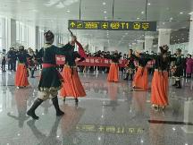 2023年首架旅游包機(jī)抵達(dá)喀什-喀什旅游有史以來蒞臨時間最 早的旅游包機(jī)