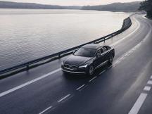 沃爾沃安全：S90領航輔助，長途開車也愜意