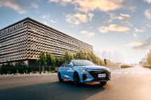 車圈狠角色！“中國式豪華轎車”艾瑞澤8，既打破規(guī)則也制定規(guī)則