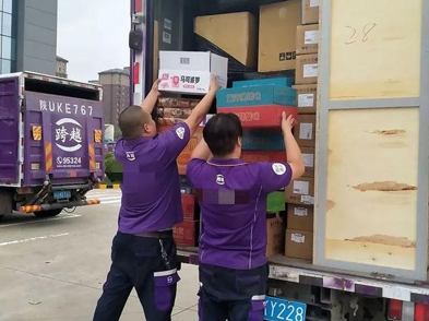 使用靠譜貨運服務(wù)公司寄送物品，真的方便很多！