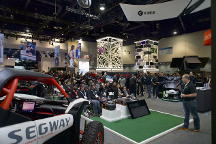 CES 2024：九號(hào)公司攜多款產(chǎn)品亮相，新品智能割草機(jī)、E-bike引關(guān)注